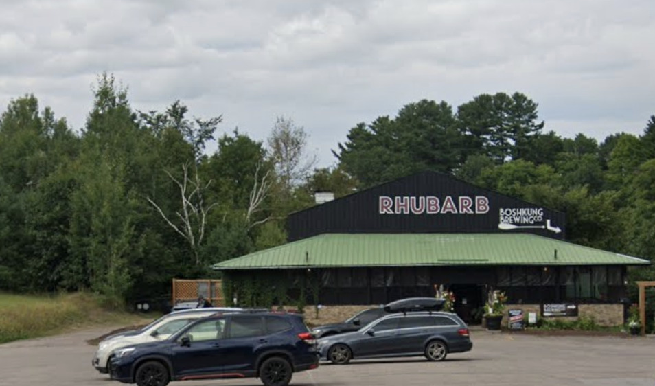 Boshkung Brewery Lakeside in Rhubarb