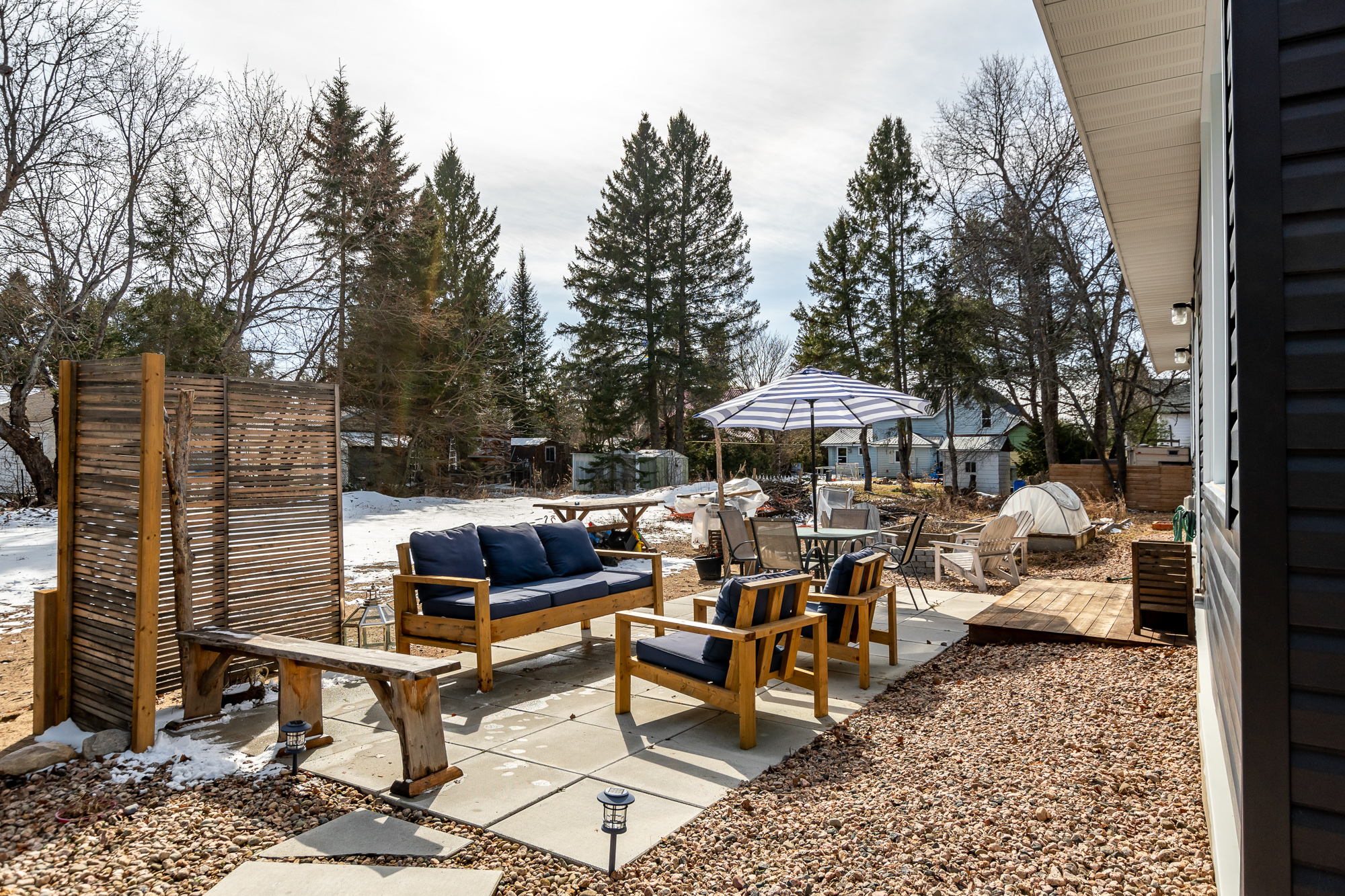 a photo of an outdoor patio