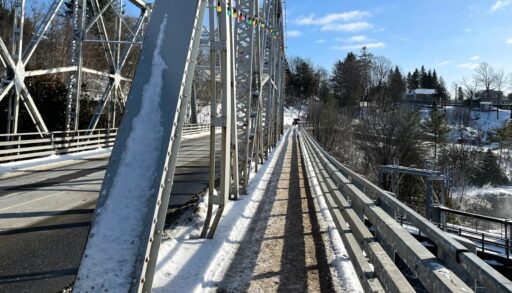 a photo of a metal bridge