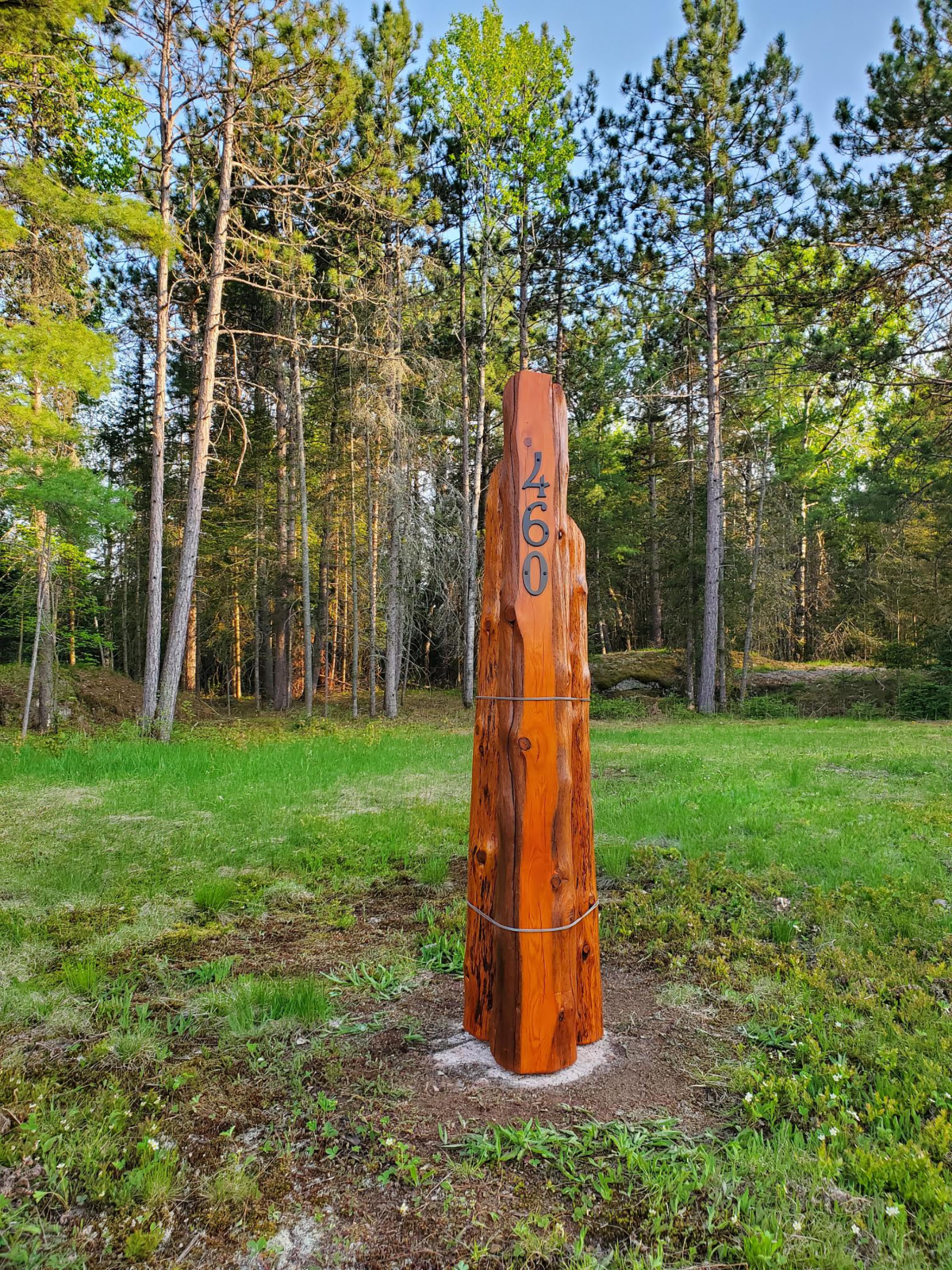 A photo of a sign post