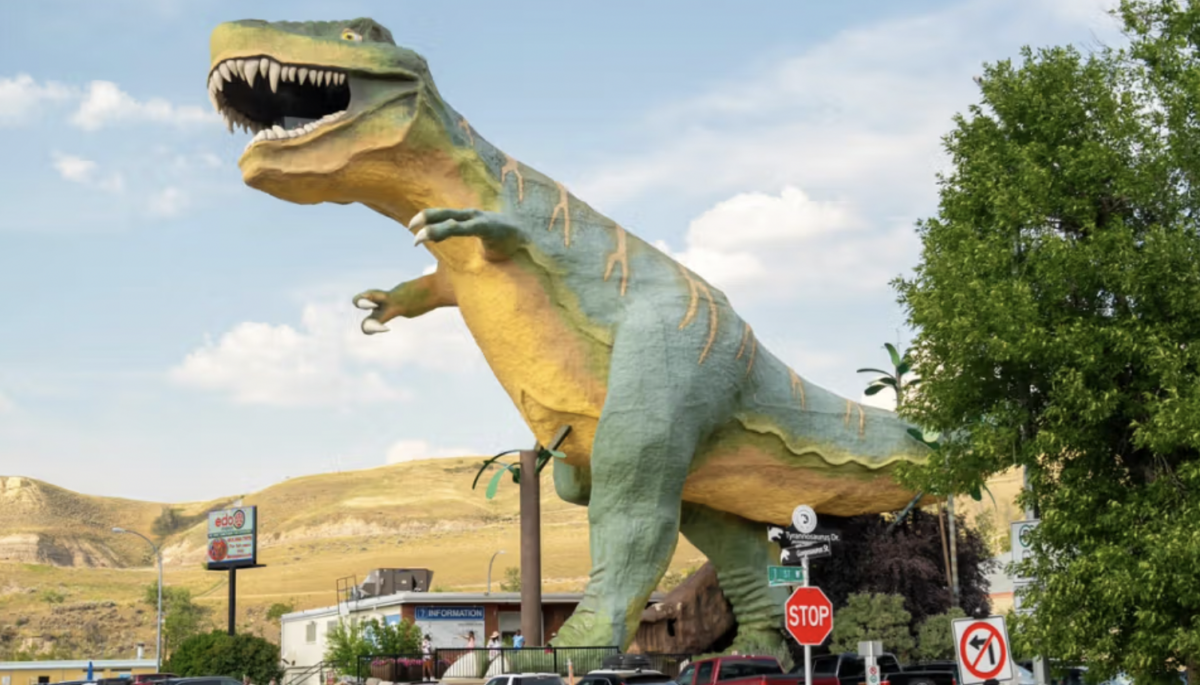 Tyra the dinosaur, a 25-foot, 65-tonne statue in Drumheller