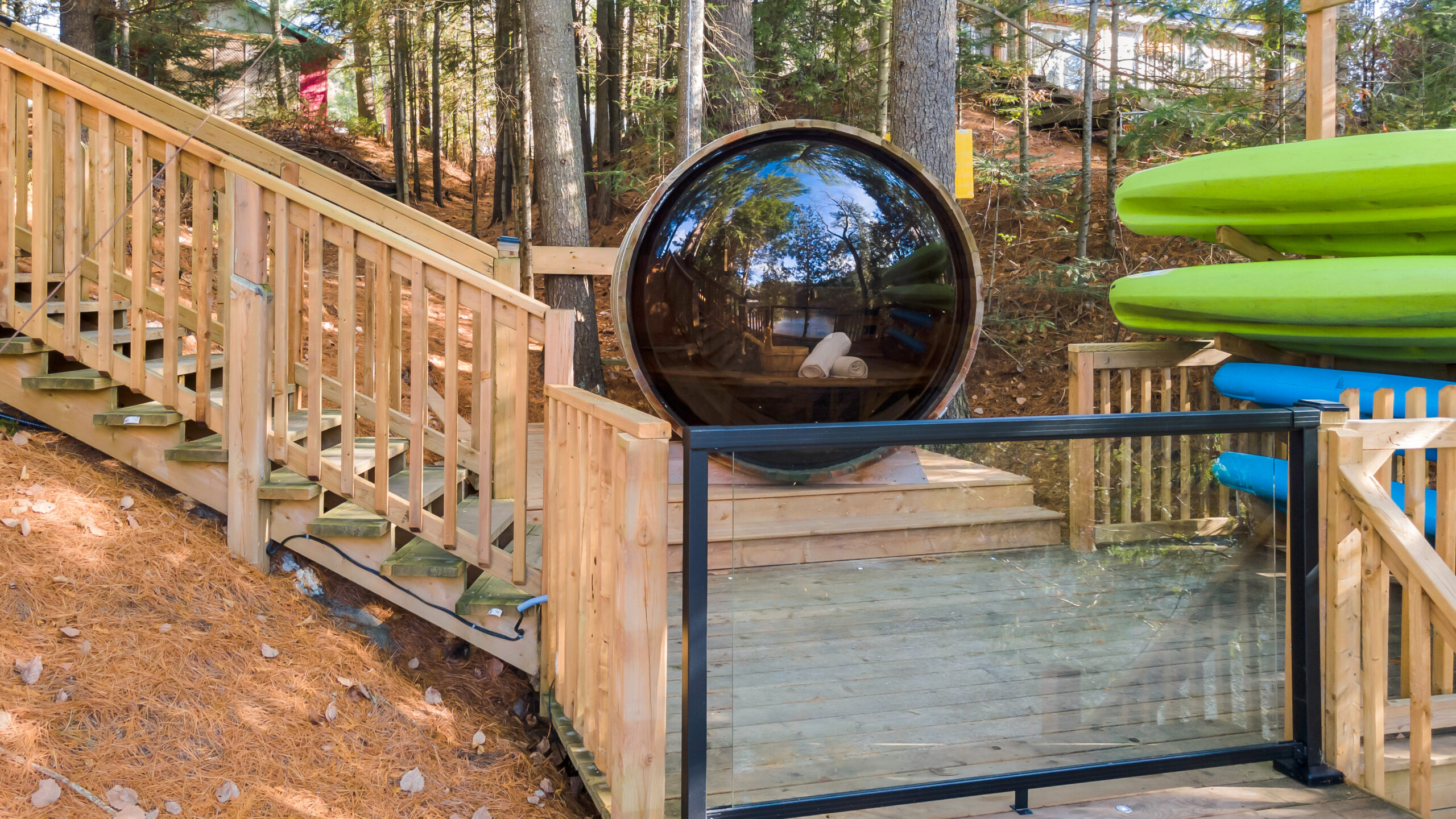 Wood steps with a dome-shaped sauna