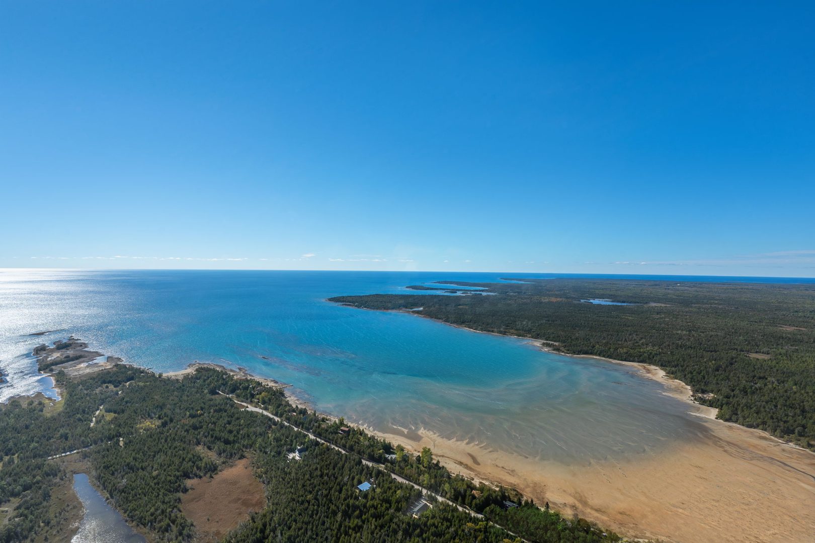 The shore of Fitzwilliam Island